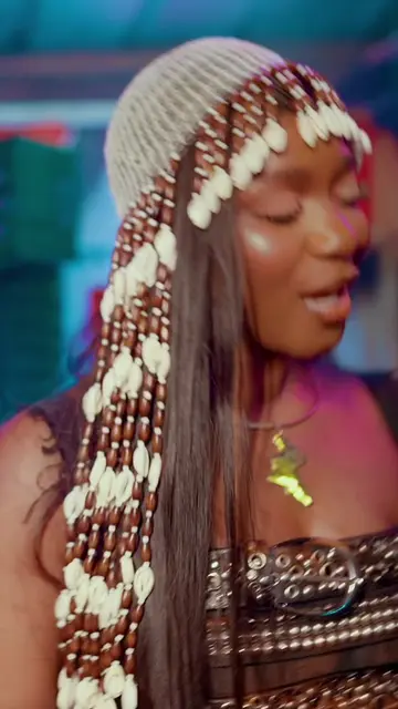 Nouveau clip ‘Gauche&Droite’ RdV le jeudi 23 mai pour une nouvelle dinguerie 🔥🔥  @steven tourbillon 💪🏾🔥🔥 #miaguisse  #lavieestbelle  #glp  #lonkotina #fakenews #gauche&droite