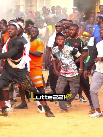 Tapha Mbeur & Modou lo rendent Hommage Franc; Diop2 Daguaye kharr #lutte #pourtoii #foryoupage #pourtoipage #senegalaise_tik_tok #lambsenegal #shorts #lutte221tv #221live #juillet2025