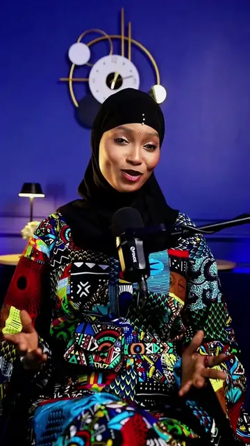 18 Saffar, beussoup Borom Touba gui 😍 Le Magal révèle une spiritualité vibrante, Une économie qui bouillonne, Une éducation transmise en silence, Et une solidarité qu’on sent battre sous chaque pas. Touba, ce n’est pas juste un lieu… c’est une élévation à tout les niveaux  À mes frères et sœurs, bouniou fatei farataay Magal 🙏 👗: @BÉA  🎥: @Toftal Studio  #GMT #magaltouba2025 #sénégal #magaltouba #18saffar🎉🎊