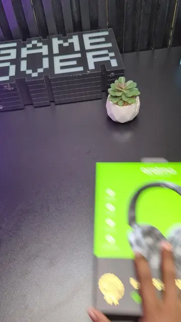 @colobanebusnesofficiel Découvre le BoomPop Lite : casque sans fil au son puissant et basses profondes, autonomie longue durée et design léger pour un confort absolu. Idéal pour le sport, les trajets et le chill. 🔊 #ORAIMO #OraimoBoomPopLite #BoomPopLite #OraimoAudio #WirelessHeadphones #BassLovers #MusicEverywhere #BluetoothHeadphones #SoundExperience #MusicVibes #TechSenegal #techgirl #Oraimo