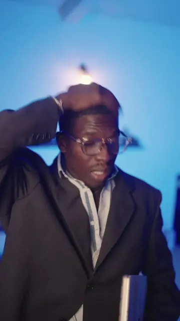 🎒 Rentrée des classes ? Plus BackToSchoolAvecEcobank #CreditFonctionnaire #Ecoflash #ZéroStressRentrée #EcobankWay une liste de fournitures plus trés longue 😅 Mais il a aussi… Ecobank ✅ Grâce au crédit Fonctionnaire jusqu’à 120 mois, débloqué en 48h avec Ecoflash, Dudu peut préparer la rentrée sans se prendre la tête 💼📚 🔹 Un crédit long terme 🔹 Une rapidité de traitement record 🔹 Une rentrée gérée, sans stress 👉🏾 Vous êtes fonctionnaire comme lui ? Faites votre demande ici : 🔗 https://bit.ly/CreditFonctionnaire #BackToSchoolAvecEcobank