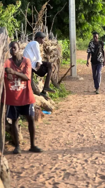 Kéneu douma yap billet bou 50000f la dieundeu 🥺😂 #modou_comedien #ousseynoucomedy #sénégaltiktok #pourtoii @ousseynou et Modou