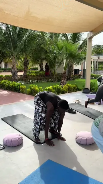 Danio done Yoga Bir Riu #dudufaitdesvideos #senegalaise_tik_tok
