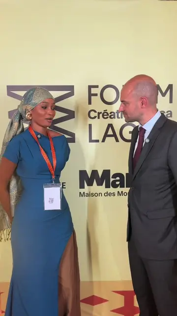 Ministre bi deh dina deigu olof par force maylen ma rek😂💃 mais quand même il est modeste