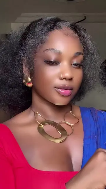 Mon chéri coco dis à maman que tu es heureux 🙃💃🏾 Takoussane Audace @amicococochanel def Thiouray.💪🏾🔥 Mia envol tour. 3loctobre Nantes Poitiers 08novembre Bordeaux 09novembre Torino 15novembre Belgique 01novembre Marseille 22 novembre Barcelone 29novembre #miaguisse #eclosion  #bellemere #unique  #choix