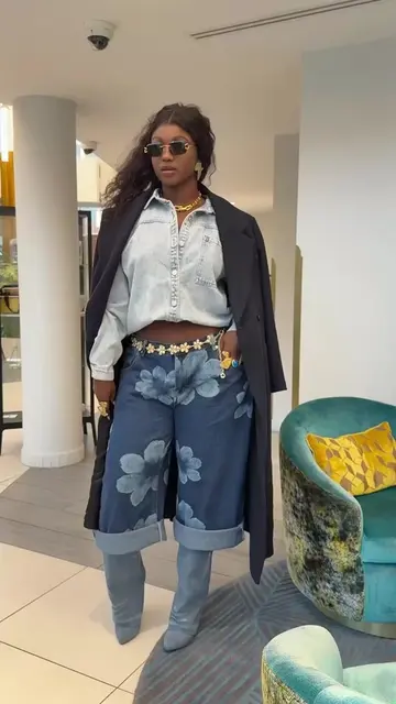 ECLOSION ⚜️❤️❤️✌🏾 Mia envol tour. First step 31 octobre Nantes les billets sont disponibles sur place minutes Belgique 01novembre Poitiers 08novembre Bordeaux 09novembre Torino 15novembre Marseille 22 novembre Barcelone 29novembre #miaguisse #eclosion  #bellemere #unique  #choix