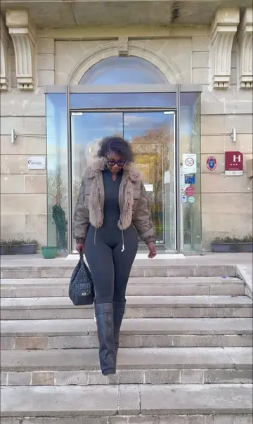 En route pour la balance 😒, Poitiers on se retrouve tout à l’heure à la salle rotative pour le spectacle ☄️🔥 #miaguisse  #eclosion #onapasletemps  #choix #unique