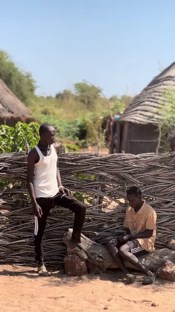 Kéneu douma compeulo mane 😂🥺 #modou_comedien #ousseynoucomedy #ngagnecomedien #sénégaltiktok #pourtoi