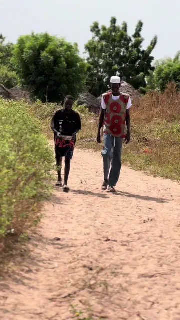 Ouséynou mala makk eupoula xéll 🥺😂 #modoucomedien #ousseynoucomedy #ngagnecomedien #sénégal #pourtio