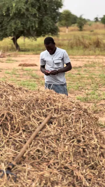 Légui mangui fi sama xalliss lékou woul nak 😂🥺 #modoucomedien #ousseynoucomedy #ngagnecomedien #sénégal #pourtio
