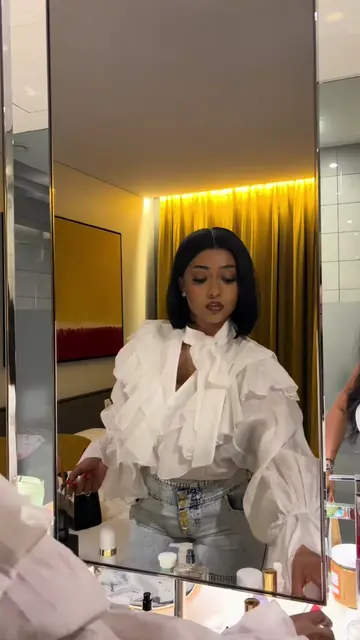 Une soirée à Abidjan… Toujours avec mon Musk fruity  de chez @@OUD BAR PALACE  #rackyaidara #oudbarpalace