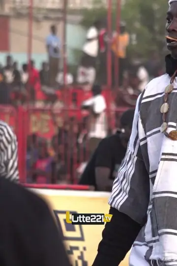 Fi moy Pikine Li Nekhna D 😅 #foryoupage #viralvideo #lutte221tv #221live #pourtoi