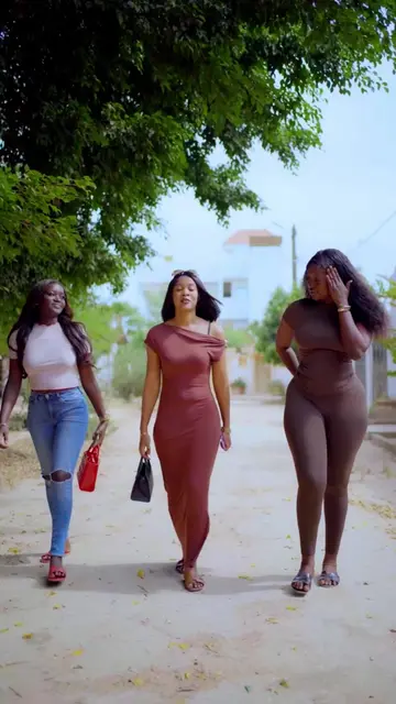 Déflèn ni man gayi 🤣🤣 niou wadial promo cfc bi le 10 décembre bala 10 janvier Numéro de téléphone 785410202 782016061 781671157 @JA🧸👸🏽 @Mbossé F Sénégalaise❤️🎬 #viral_video