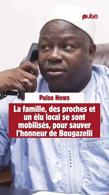 L’ancien député Seydina Fall alias Bougazelli, sera jugé en flagrant délit mercredi 7 décembre prochain. Il est accusé d’avoir escroqué sept personnes en leur faisant payer près de 2 millions de FCfa pour des logements fantômes. Bougazelli et son complice présumé A. Dieng, toujours en fuite, ont ciblé des personnes en urgence de logement. Ils organisaient des visites dans un immeuble R+3 de la Cité Golf Océan, face à la plage Malibu, faisaient signer des engagements et encaissaient des avances allant de 150 000 à 550 000 FCfa. Le déclic judiciaire est venu de T. Camara, qui avait non seulement déboursé 400 000 FCfa, mais avait aussi changé son enfant d’école pour se rapprocher de l’appartement promis, mais inexistant. Suite à sa plainte, la police est intervenue dimanche au domicile de Bougazelli. Pendant sa garde à vue, plusieurs victimes se sont manifestées. Finalement, sept ont confirmé leurs accusations. Grâce à l’intervention de sa famille, de proches et même d’un élu local, toutes- les victimes ont été intégralement remboursées avant la fin de l’instruction – un élément qui pourrait influencer l’issue du procès le 10 décembre. Le tribunal examinera les charges d’escroquerie en bande organisée retenues contre Bougazelli. Si son avocat compte mettre en avant les remboursements et la pression sociale, le parquet rappellera son précédent judiciaire – l’affaire des faux billets en 2019 – et la méthodologie frauduleuse employée. En attendant, la police poursuit ses recherches pour localiser son complice A. Dieng, dont la fuite complique l’enquête, mais n’empêchera pas la tenue de l’audience. #pulsenewsreels #SinformerSurTikTok