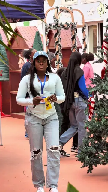 La team @frizzzcremeglace est sur place pour vous rafraîchir gratuitement avec leurs glaces de qualité ! Venez en profiter et faire découvrir à vos enfants les délicieux produits de @frizzzcremeglace. Nous sommes à @mikado.friendly pour la dernière journée de la Kermesse No Stress — ne manquez pas l’occasion !