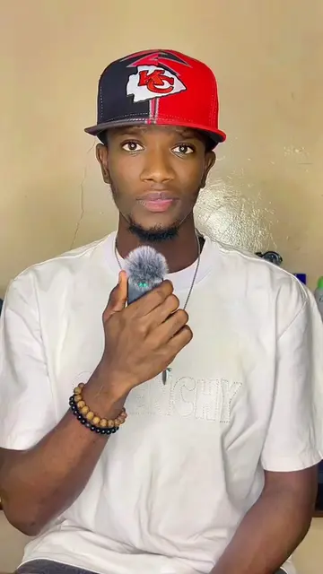 Astuce WhatsApp : voir les statuts et messages en silence sans que la personne ne le sache – tips WhatsApp 2025 📱💚.  #whatsapp #whatsapptips #astuce #tips #heynasser