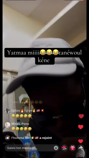 #amycollédieng #adjimass #rox #mamanvulgaire #mamendiayesavon