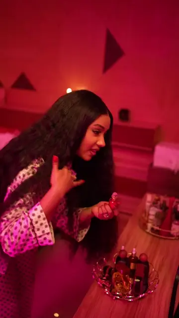 Oud bar moy defar seuy yi di nekhal keur yi 😂😍😍  710131414 / 710131515 / 787888181 #rackyaidara #oudbarpalace #thiouraye #senteurs