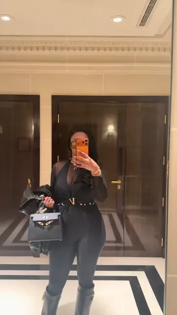 🖤  #rackyaidara #paris #thepeninsulaparis